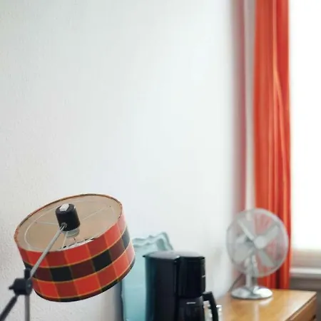 Grosses Lichtdurchflutetes Loft Im Herzen Der City *
