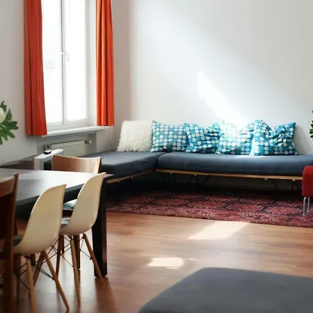Διαμέρισμα Grosses Lichtdurchflutetes Loft Im Herzen Der City *