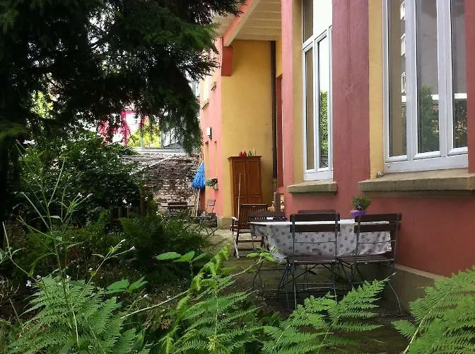 Grosses Lichtdurchflutetes Loft Im Herzen Der City Apartment *